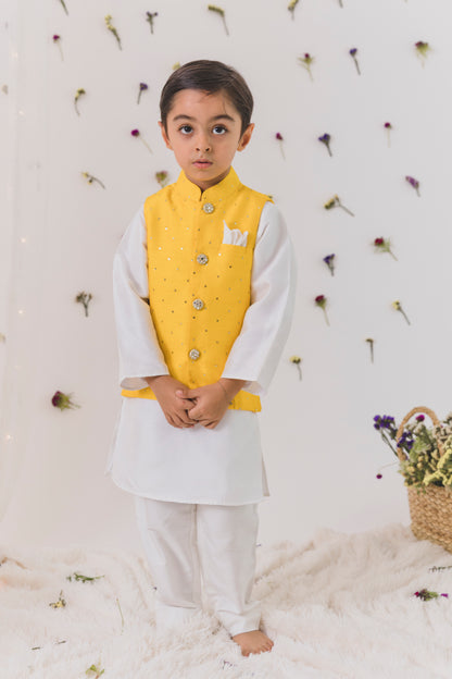 Kurta Bundi Set