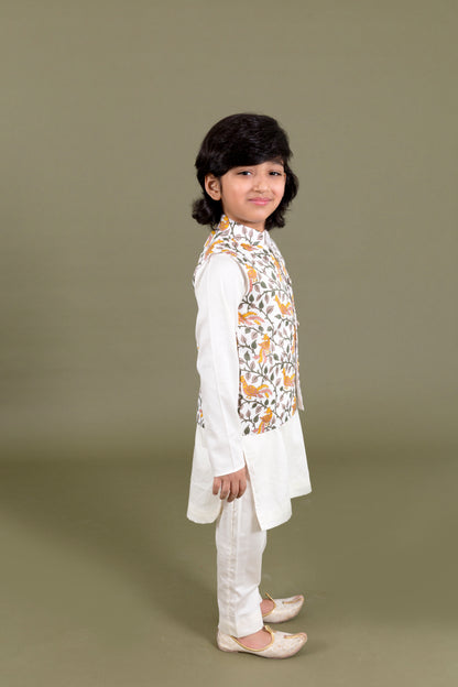 Kurta And Pants With Peacock Print Jacket