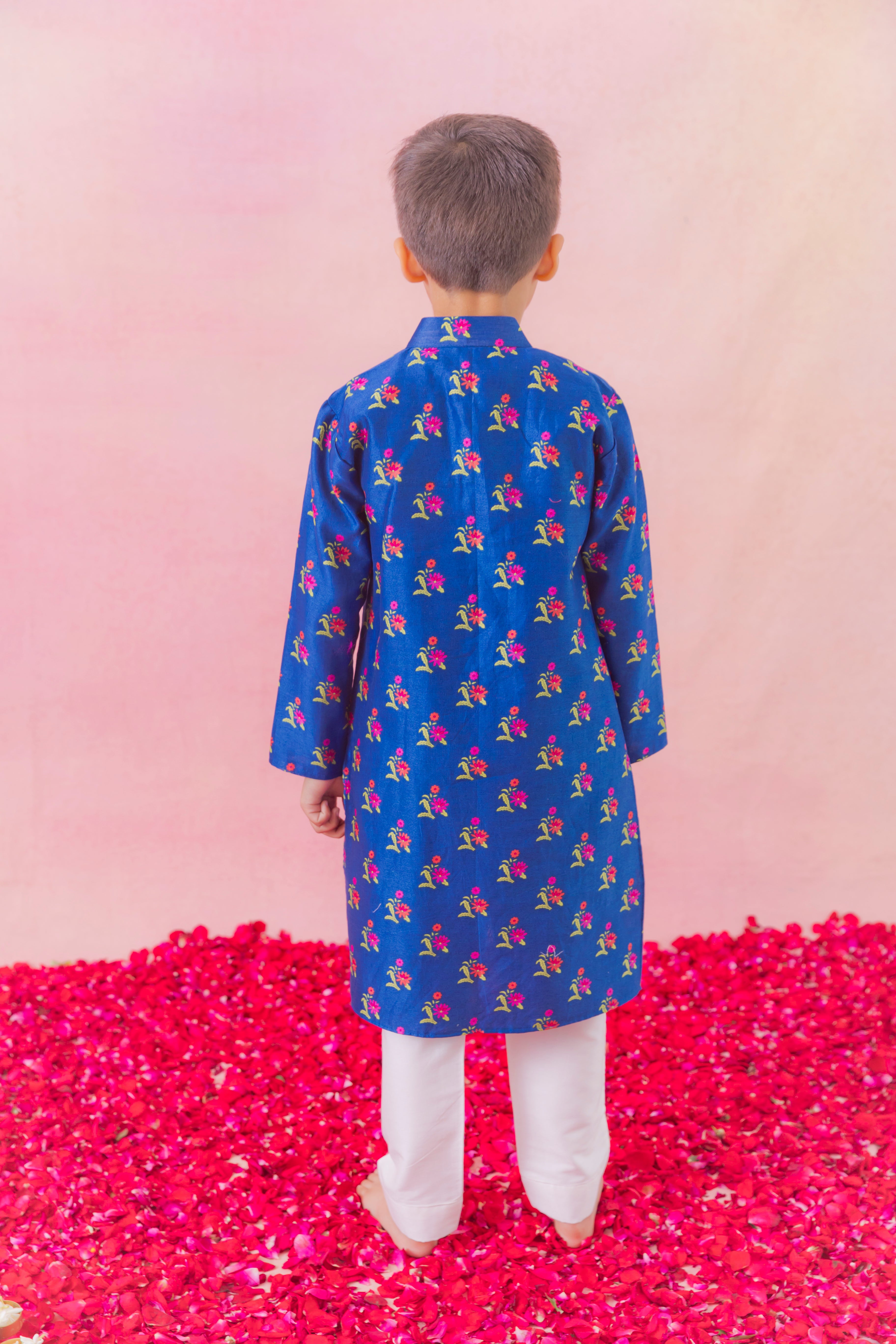 Neela Kurta With Pants