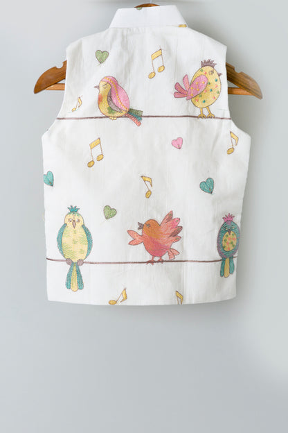 Kurta And Pants With Birds Emroided Jacket